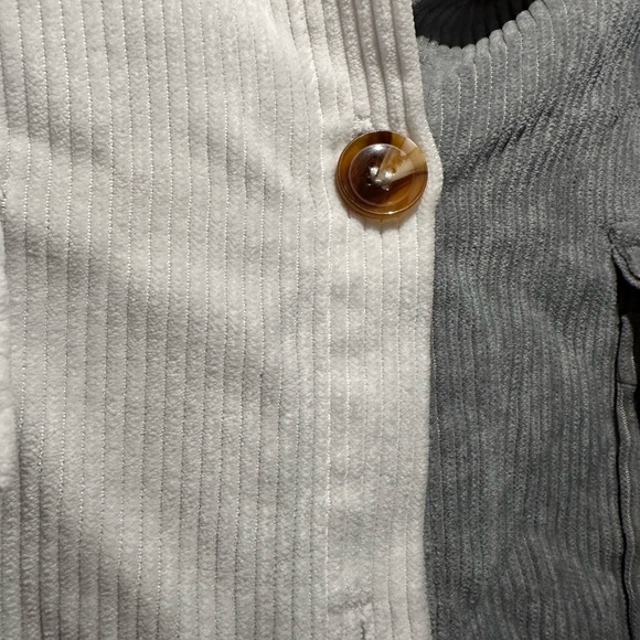Colorblock Corduroy Button-Up Shirt - Picture 6 of 6